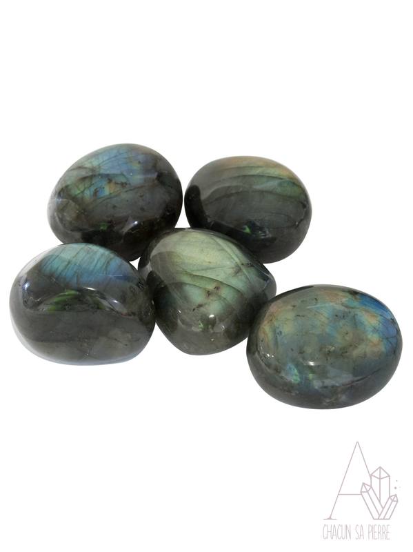 labradorite pierre roulée
