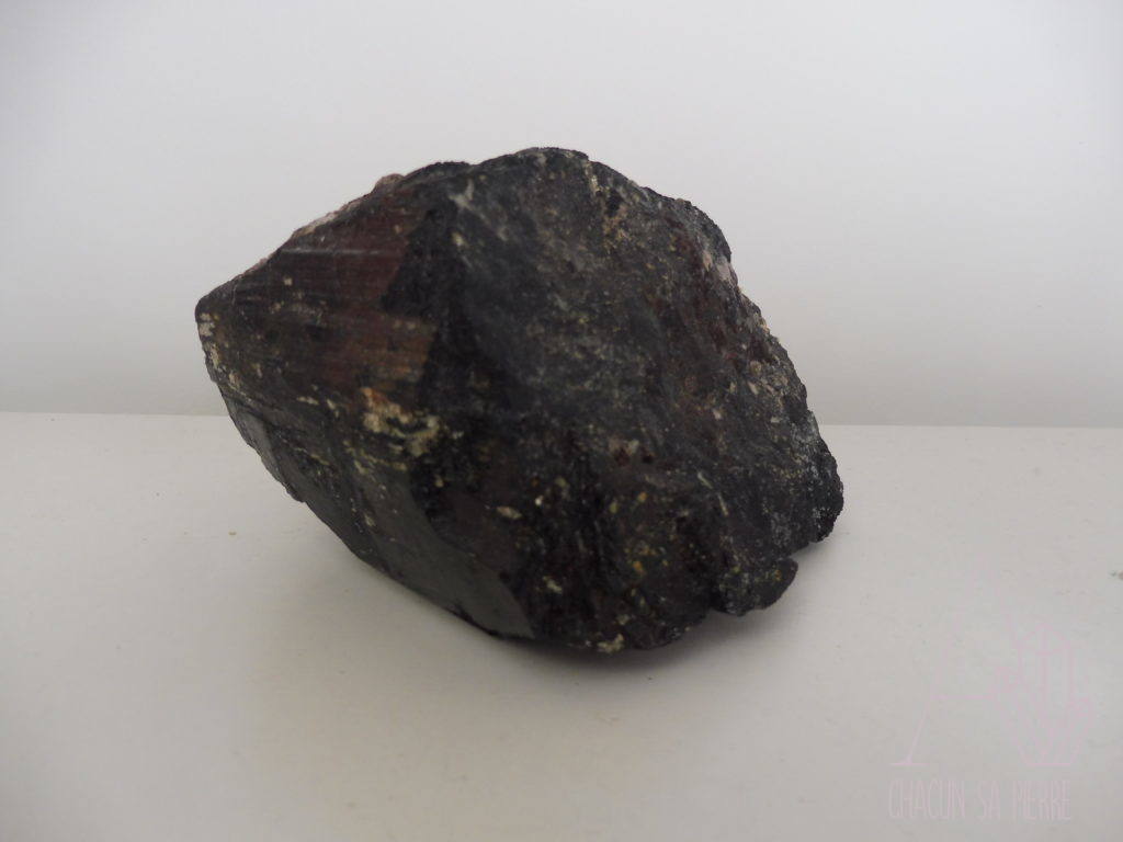 Tourmaline Brute Rose Pourpre D'Afrique - 10,75 Carats - Non Chauffée - Naturelle