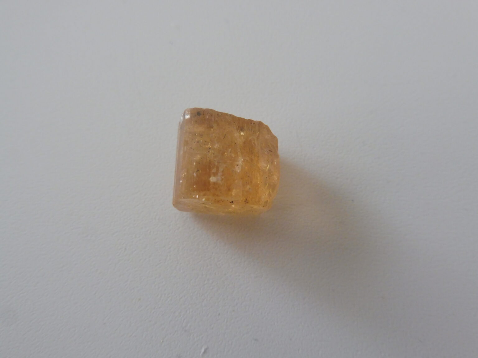 TOPAZE IMPÉRIALE PIERRE précieuse naturelle couleur ravissante jaune